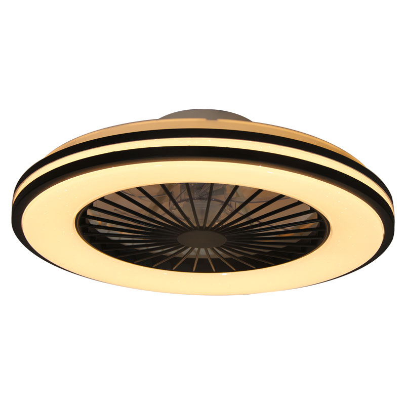 Różne materiały lamp sufitowych